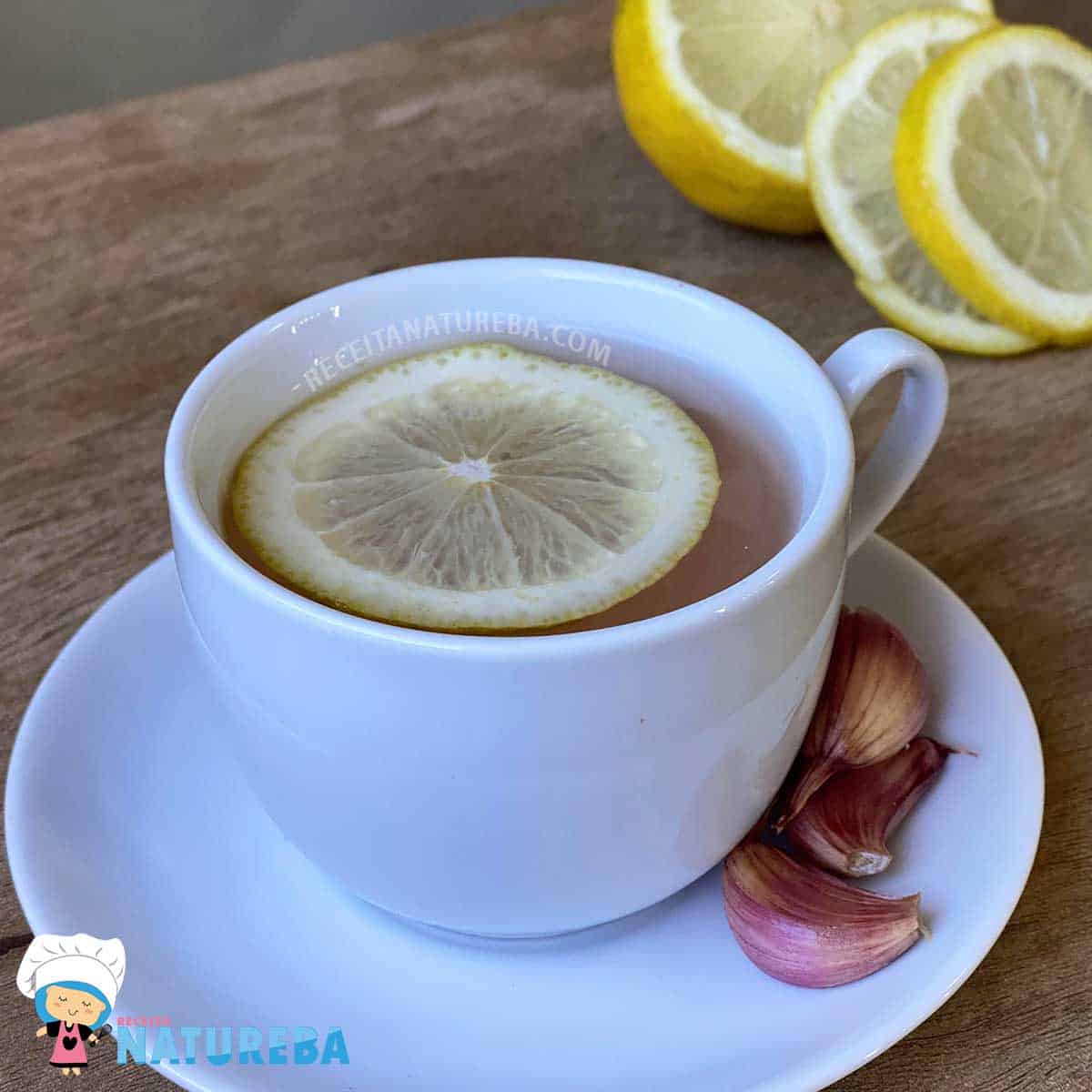 Chá de Alho com Limão